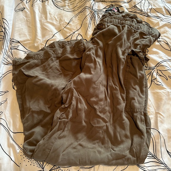 Comfy Green Pants - Picture 2 of 2